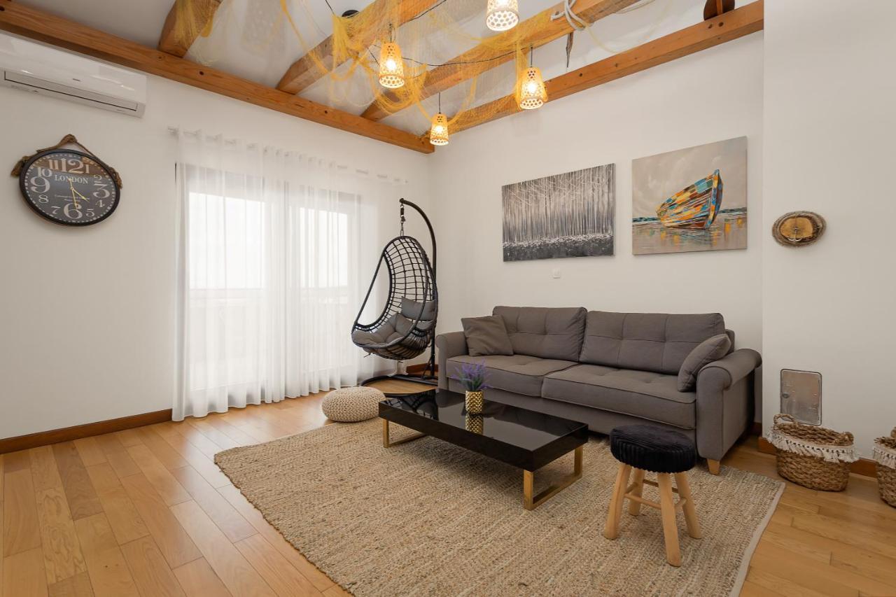 Apartments Cesare With Shared Pool Ližnjan 外观 照片