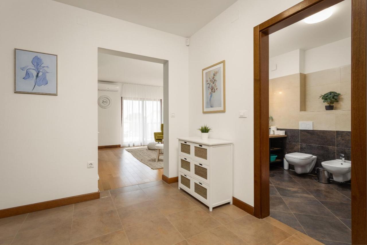 Apartments Cesare With Shared Pool Ližnjan 外观 照片