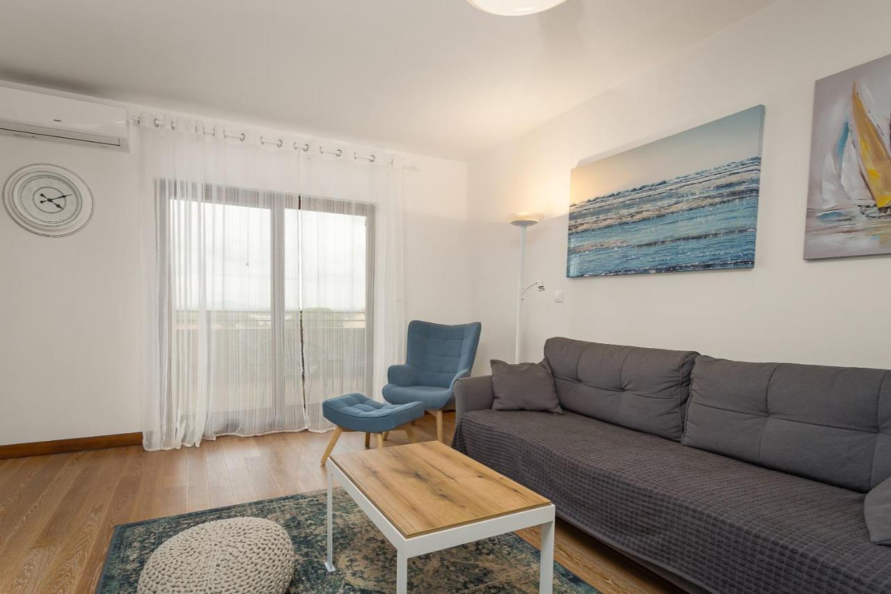 Apartments Cesare With Shared Pool Ližnjan 外观 照片
