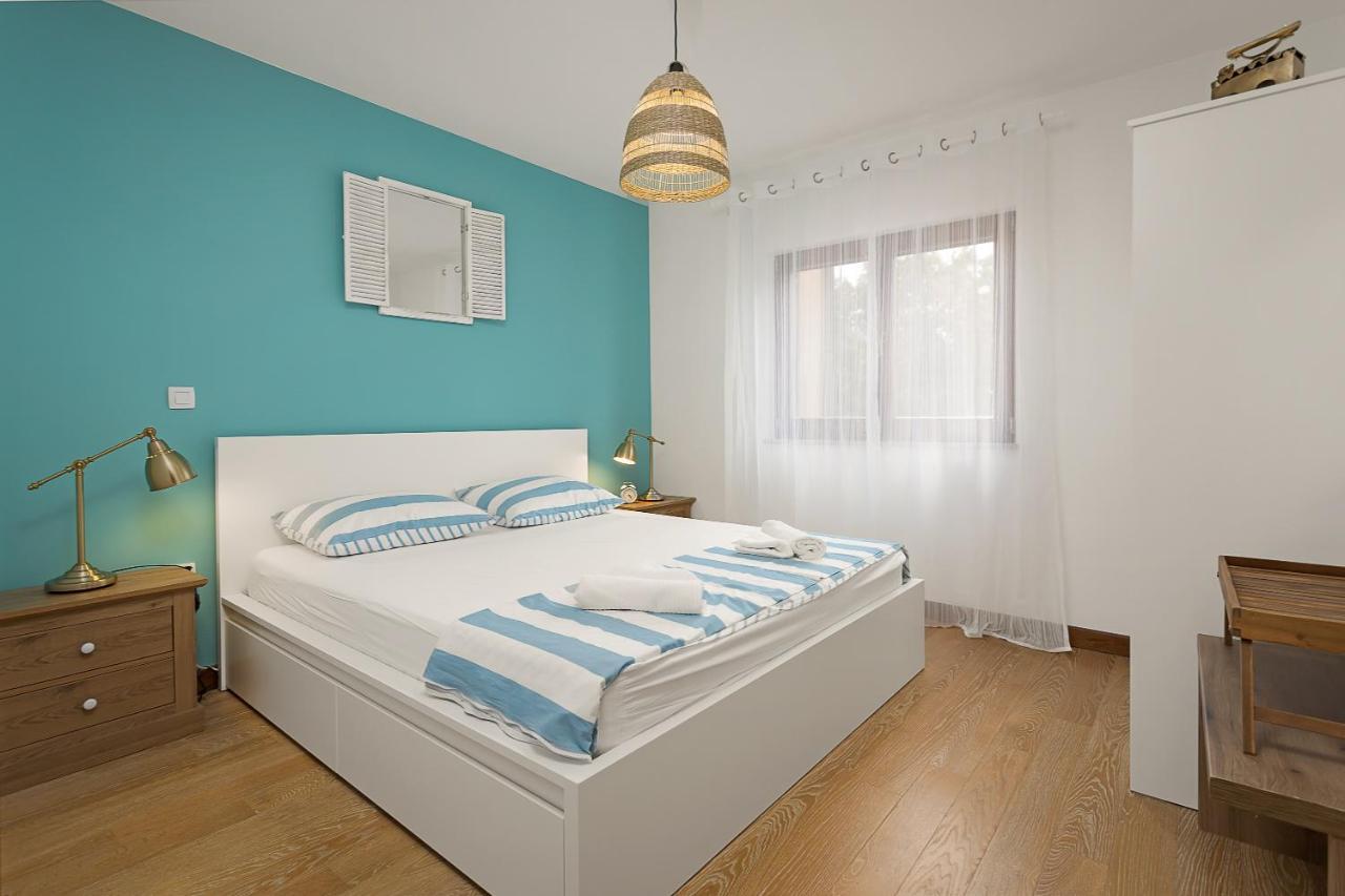 Apartments Cesare With Shared Pool Ližnjan 外观 照片